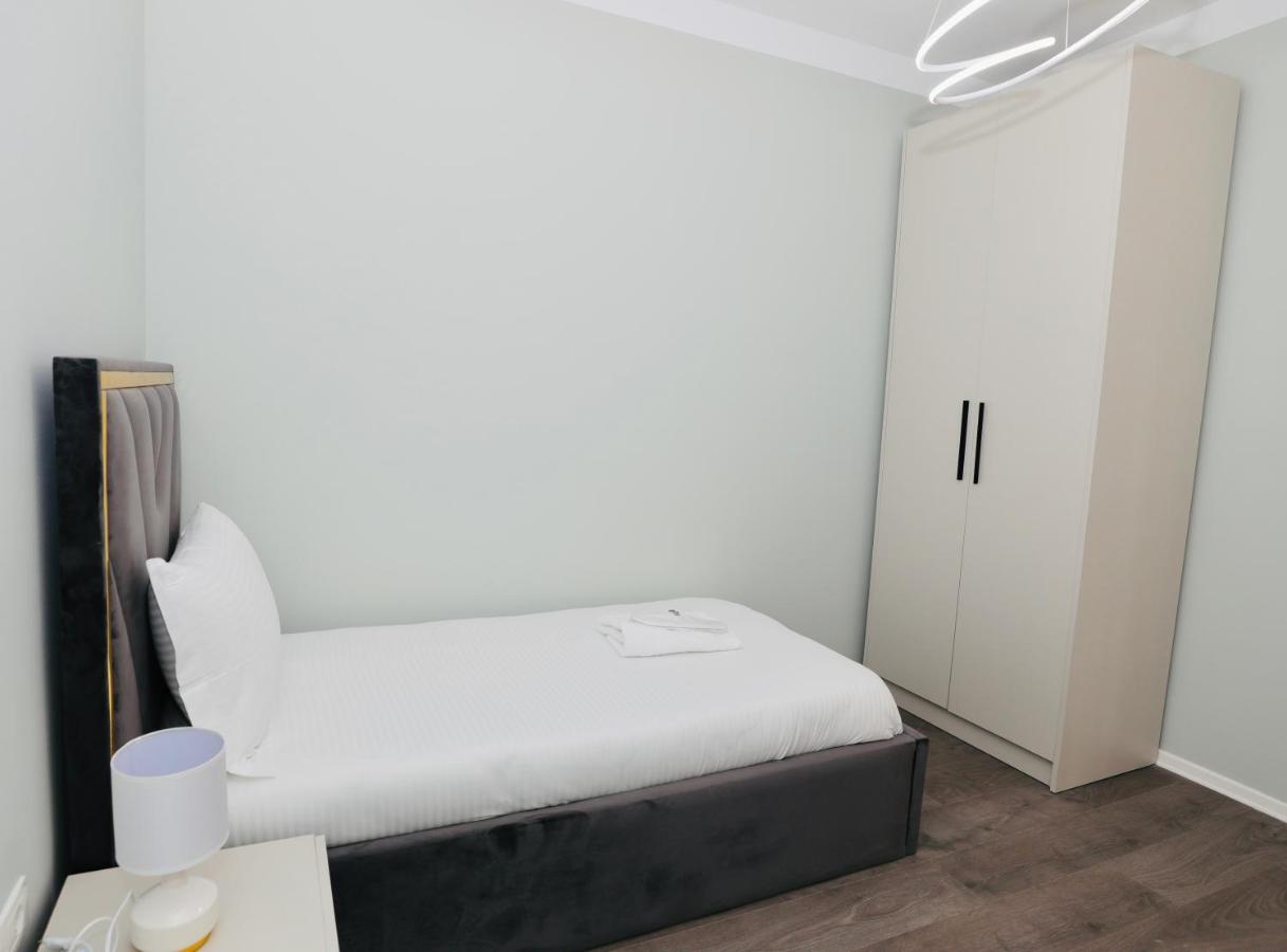 Miku - Unique 3 Bedroom At Olympic Apartment Tirana